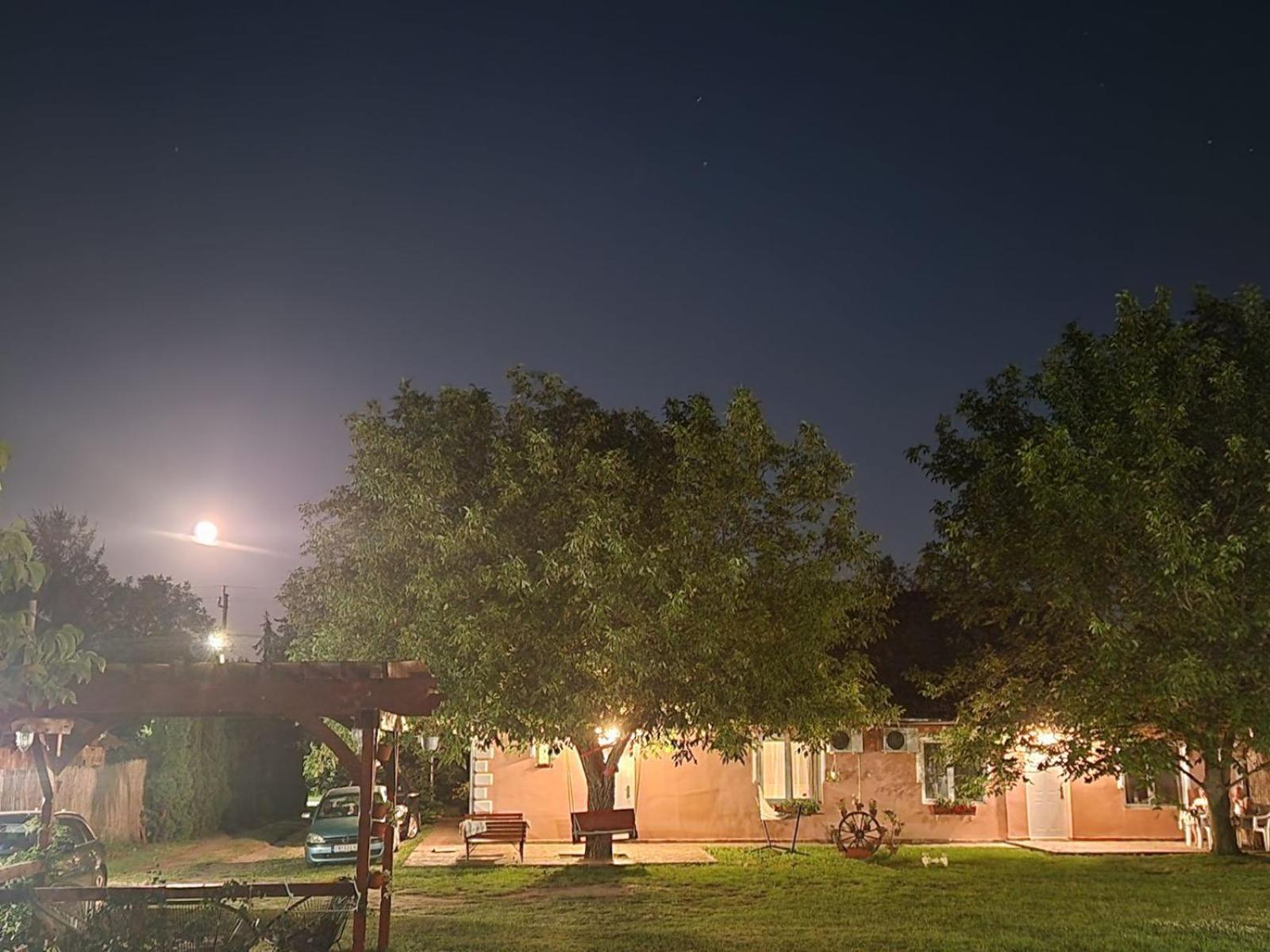 Villa Sunset Palić Eksteriør bilde